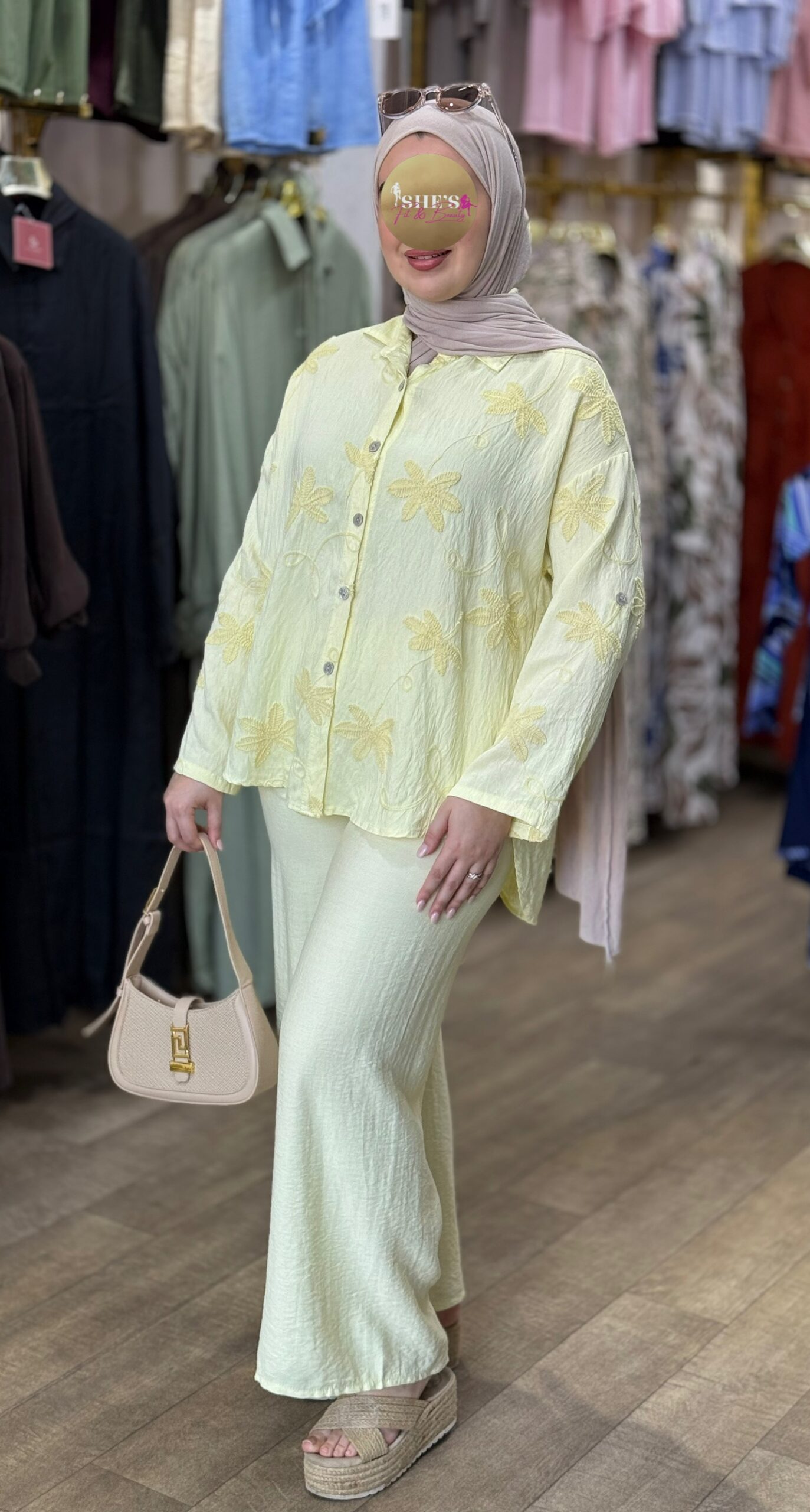 Ensemble fleur brodé