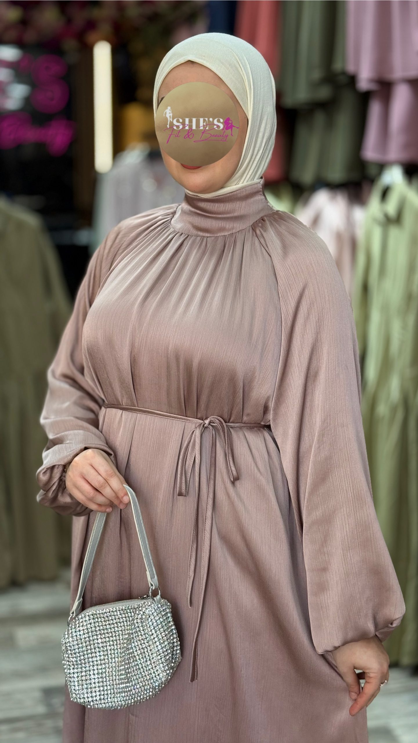 Robe Sultana