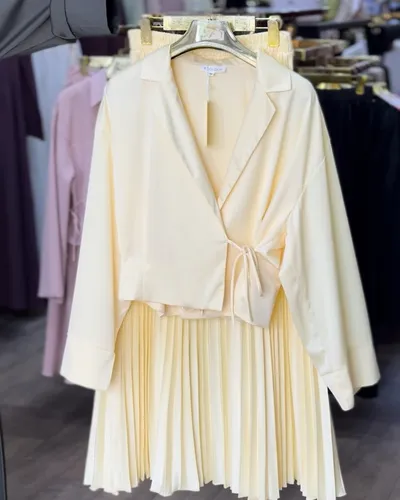 Ensemble Sateen 2
