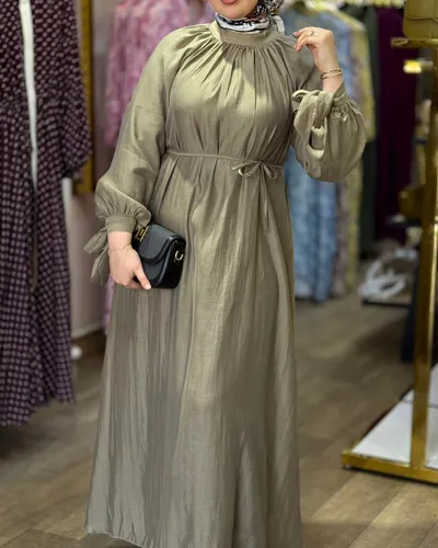 Robe noeud au poignet