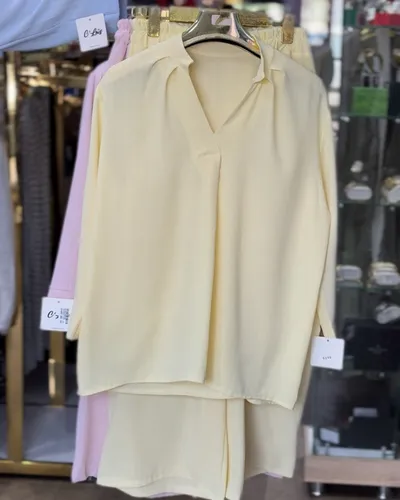 ensemble colle v à rayures 4